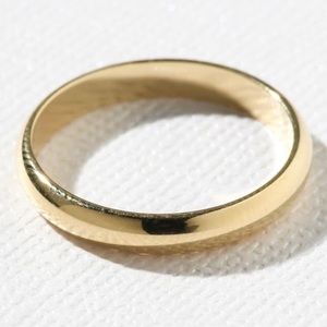 Vanessa Mooney Gold Band